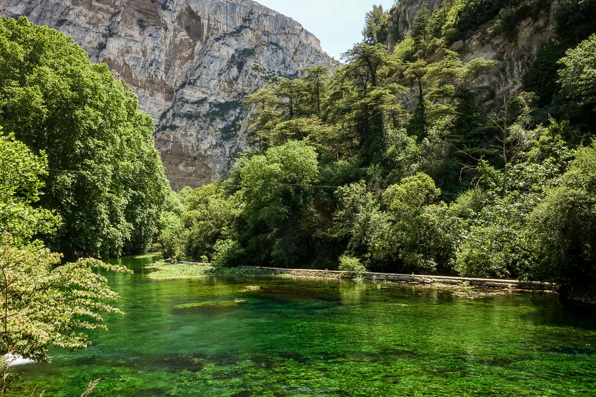 stream from Fontaine-de-Vaucluse