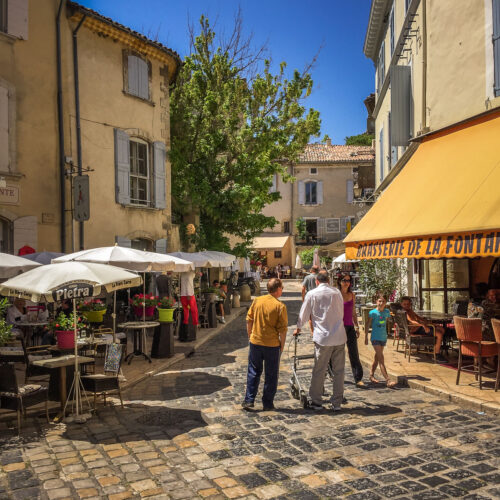 Lourmarin pedestrian