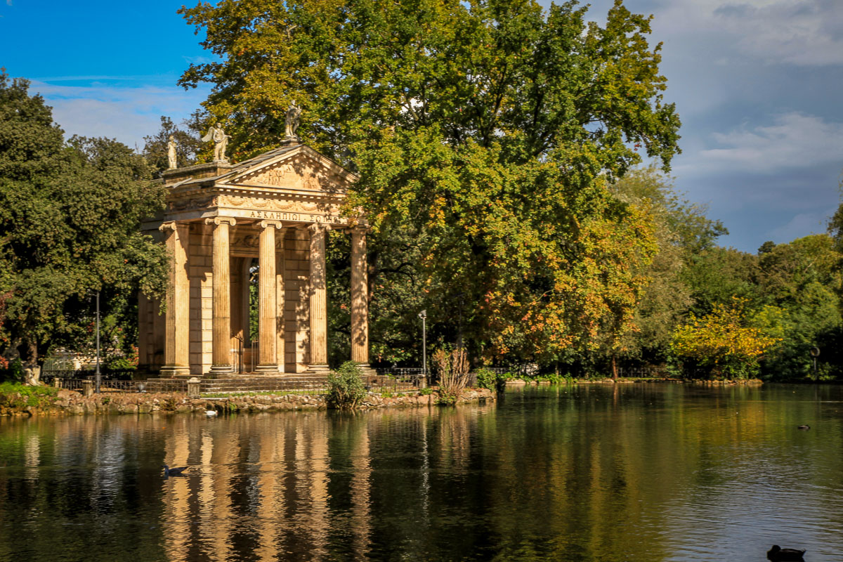 Villa Borghese Gardens lake