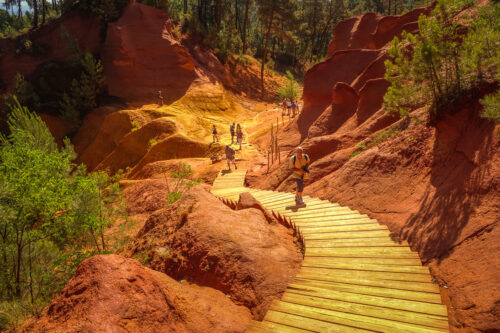 Roussillon Sentier des Ocres walkway