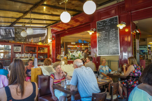 Saint-Rémy-de-Provence cafe Bar-Tabac des Alpilles