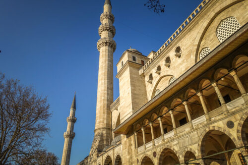 Süleymaniye Mosque courtyard minaret