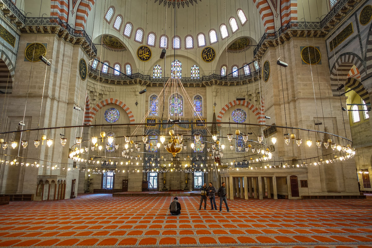 Süleymaniye Mosque interior