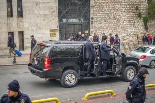 Pope Francis visits Istanbul bodyguards