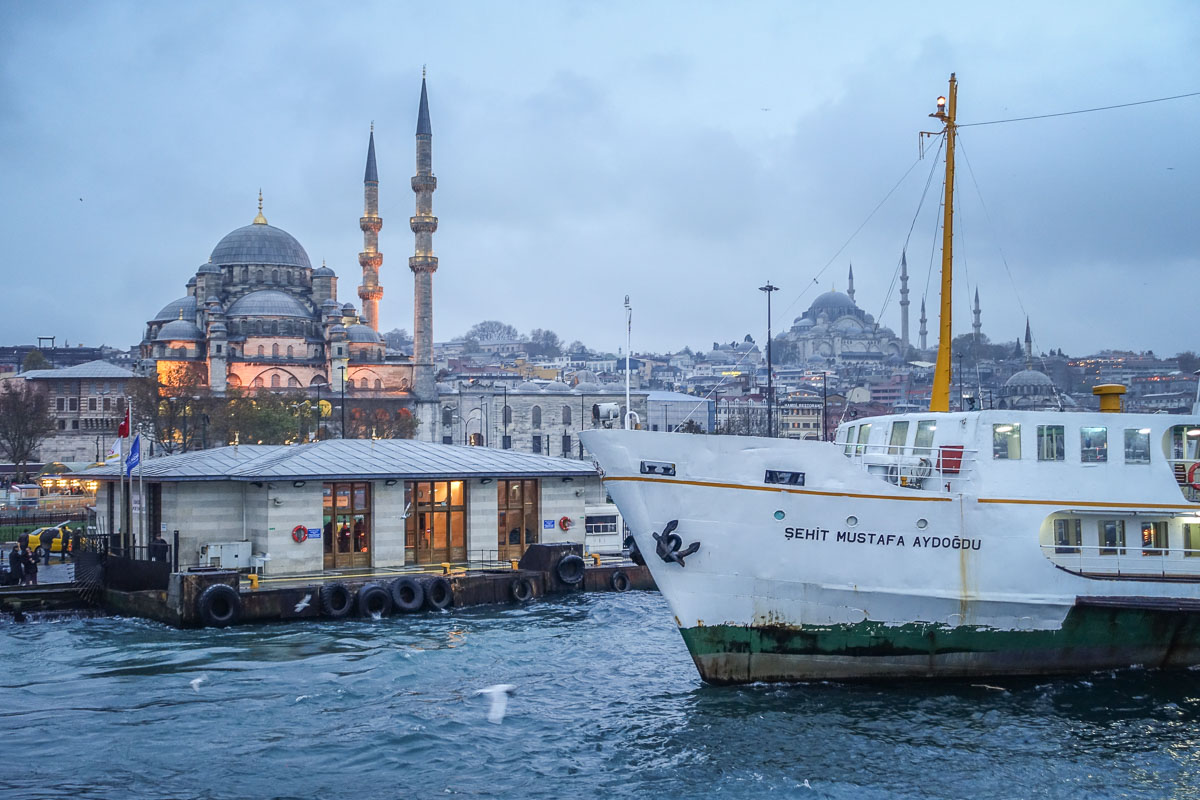 busy port Bosphorus