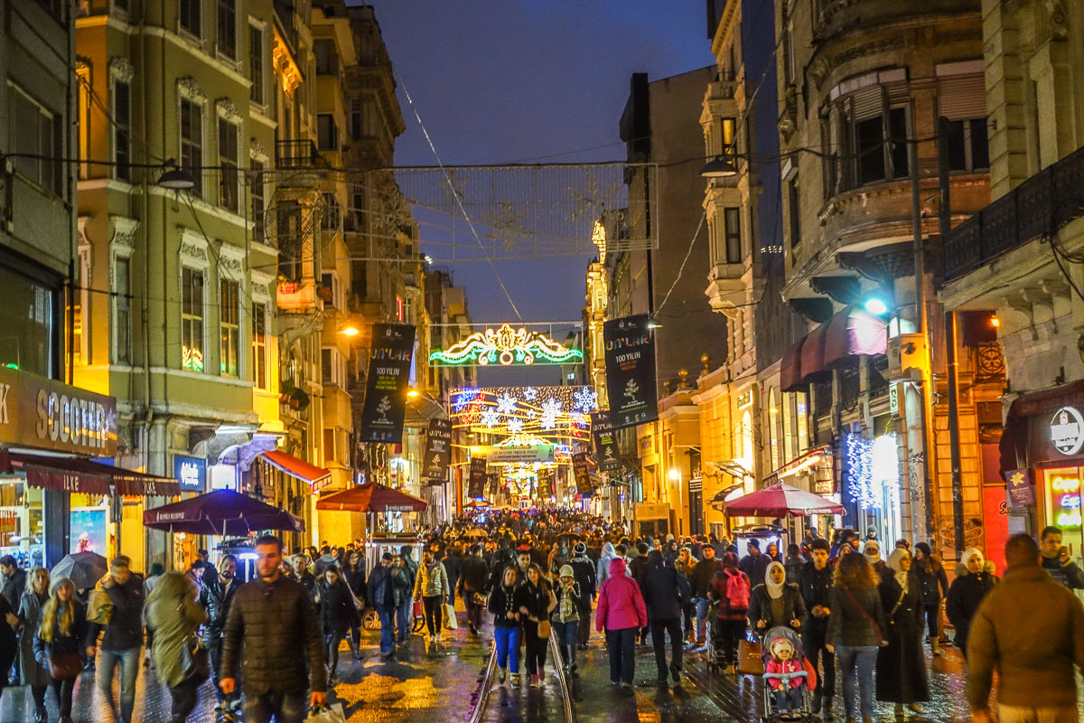 Galata shopping street at night