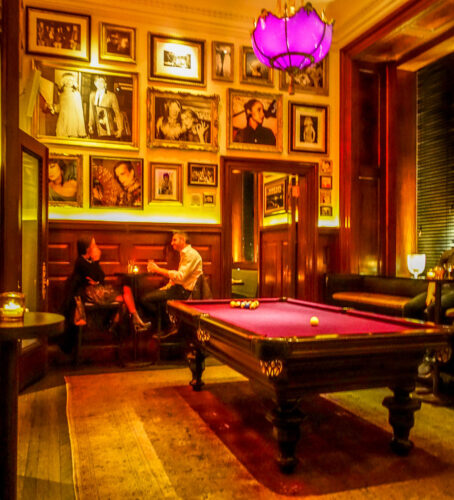 The New York EDITION pool room